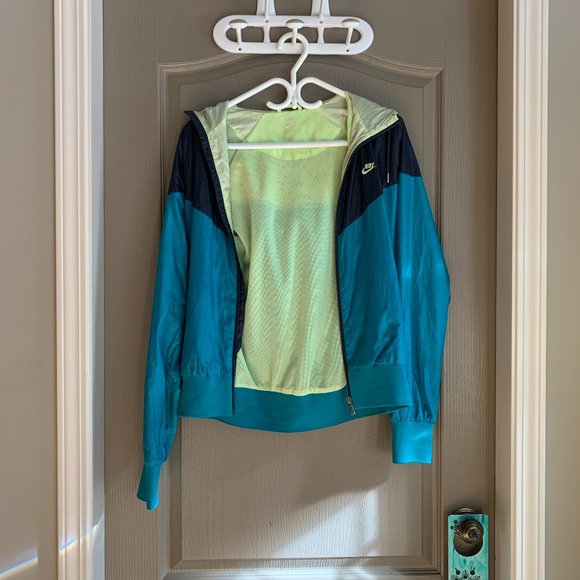 nike rain bomber shell jacket - Picture 2 of 15